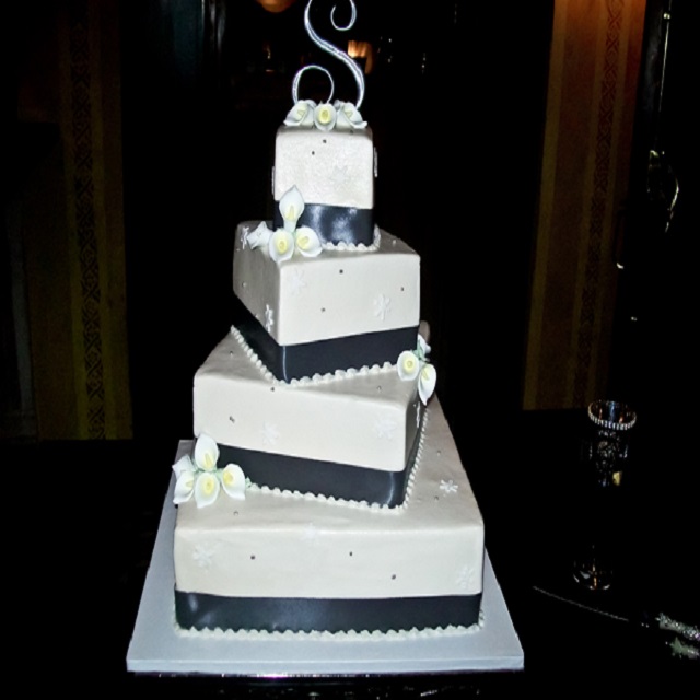 S Cake #wedding