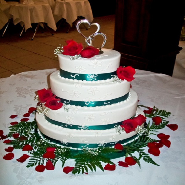 Cake with Two Hearts at the Top #wedding