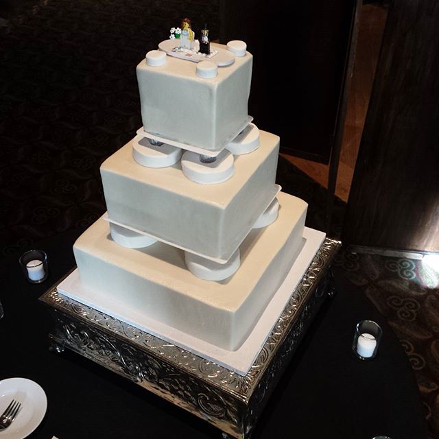 Fun Lego themed wedding cake!  #wedding