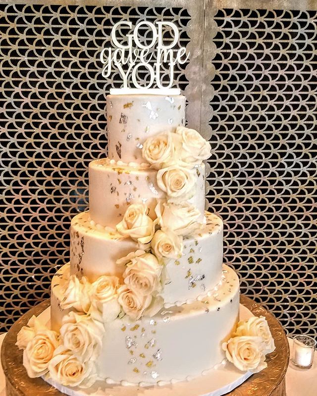 Silver and gold leaf add just the right metallic touch to this cake #specialty