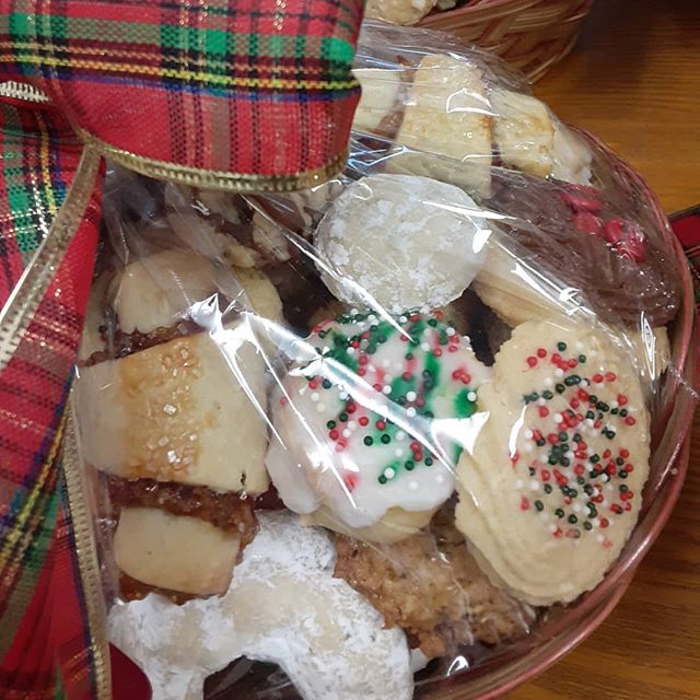 Its beginning to look a lot like Christmas cookie delivery day!!